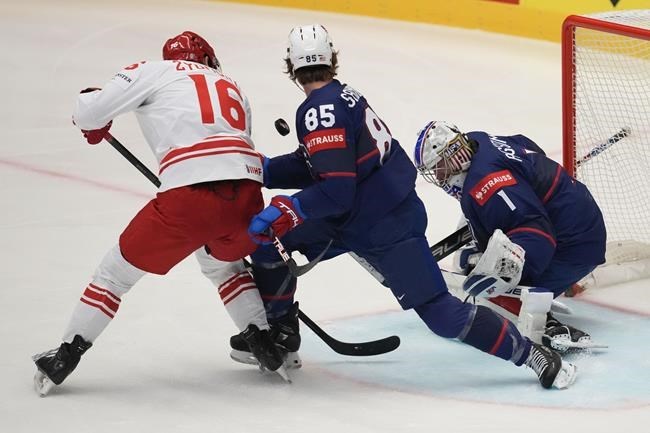 Peterka erzielte ein Tor und drei Assists beim 8:2-Sieg Deutschlands gegen Kasachstan bei der Eishockey-Weltmeisterschaft der Männer